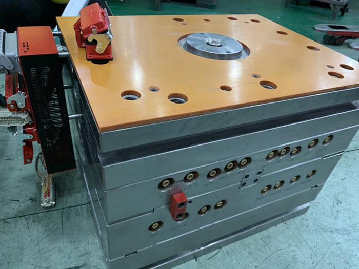 Plastic Tooth Brush Handle Injection Mold